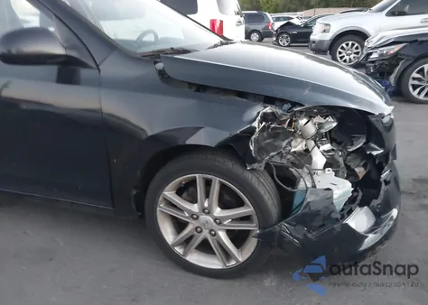 2010 Hyundai Elantra Touring Se z USA, uszkodzony, nr VIN KMHDC8AE7AU063507